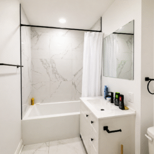 Chambre 4 – 35 Rue Gordon, Montréal, QC H4G 2R2