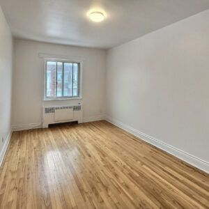 APP 8 - 595 Av. Aird, Montréal, QC H1V 2V1