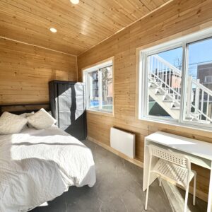 Chambre 3 - 116 Rue Gravel, Montréal, QC H8R 1X5