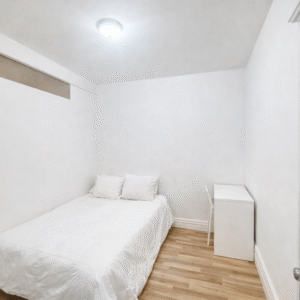 Chambre 2 - 3814 Rue EvelynMontréal, QC H4G 1P6