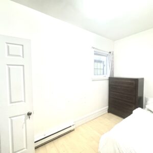 Chambre 4 - 3814 Rue EvelynMontréal, QC H4G 1P6