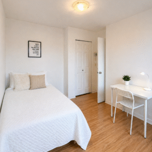 3 chambres APPT 3400 St Catherine St E , Montreal, QC H1W 2C9