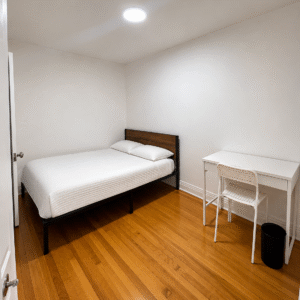 Chambre -2 -7875 Rue St-Hubert, Montréal, QC H2R 2P1